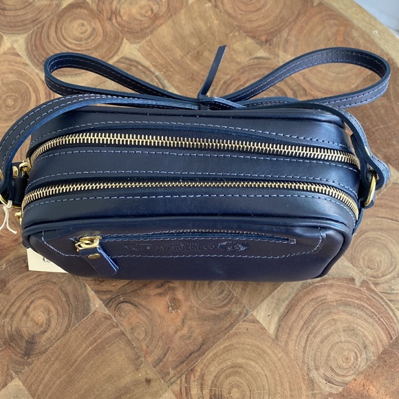 BRAND NEW J.W. Hulme Co Crossbody Purse - Picture 6 of 16